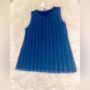 Banana Republic Sleeveless Top Size Medium